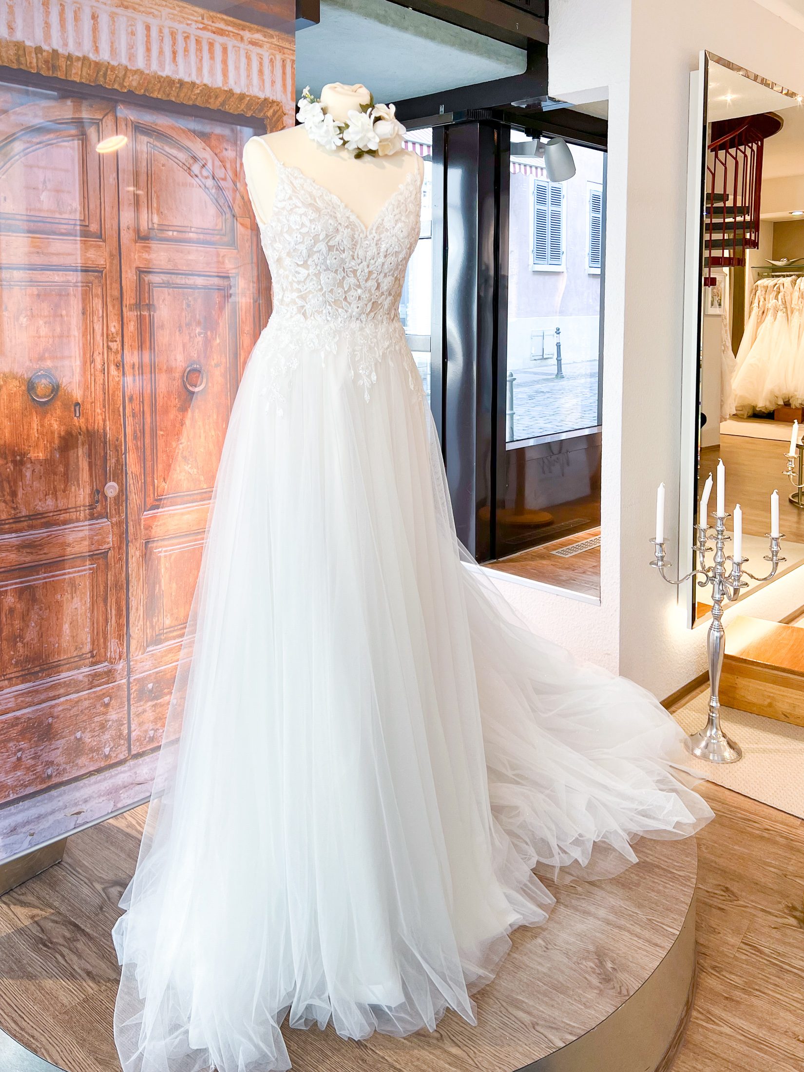 Weiss-Brautmode-Esslingen-Brautkleider-Raum-Stuttgart-1